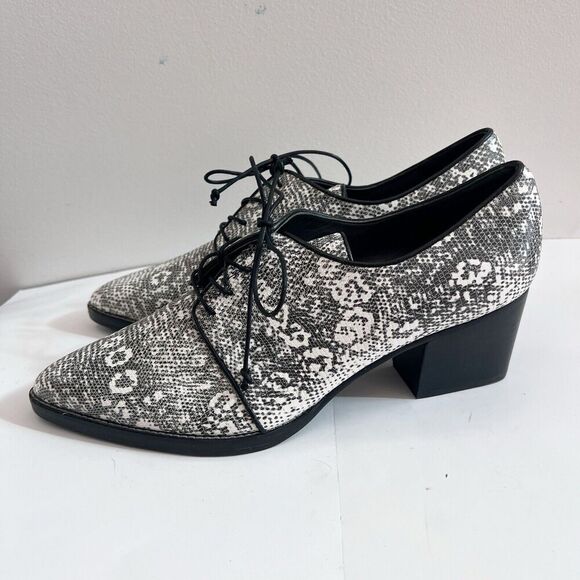 STUART WEITZMAN Animal Print Pointed Toe Chunky Heel Oxford 9.5M Shoes Lace Up - Picture 11 of 16